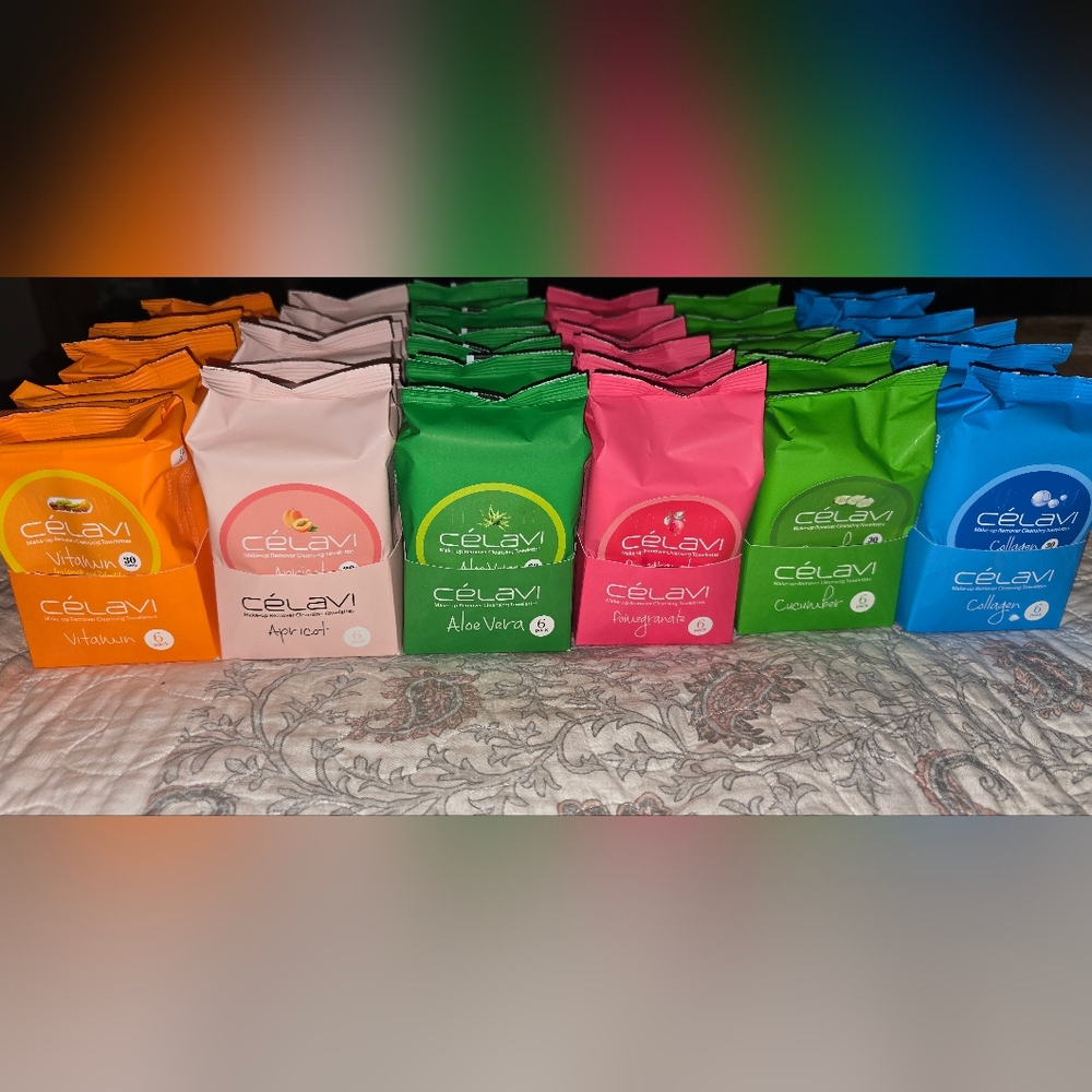 Célavi Makeup Remover Towelettes - Aloe Vera & Pomegranate (Assorted Colors)